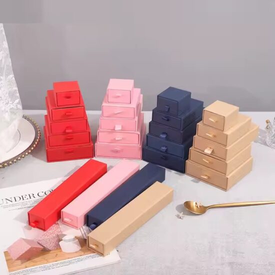 Factory Direct Small Luxury Paper Jewelry Boxes with Custom Logo