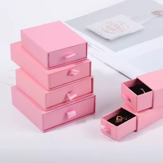 Factory Direct Small Luxury Paper Jewelry Boxes with Custom Logo
