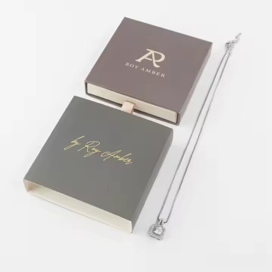Wholesale Luxury Paper Jewelry Box with Custom Logo and Velvet Insert