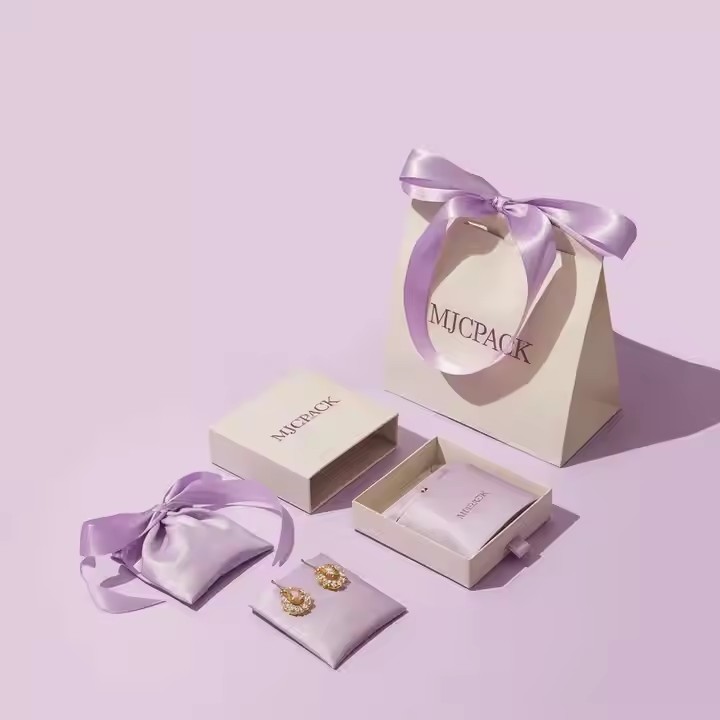 Recyclable Custom Logo Paper Jewelry Boxes for Sustainable Accessory Packaging