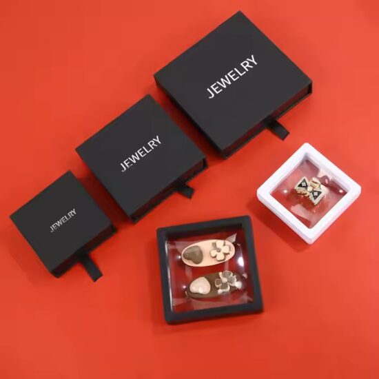Custom Logo Luxury Paper Jewelry Boxes with Velvet Inserts