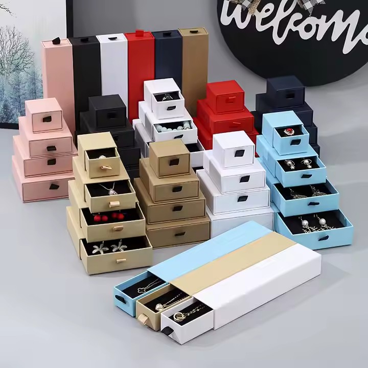 Custom Logo Luxury Paper Jewelry Boxes with Velvet Inserts