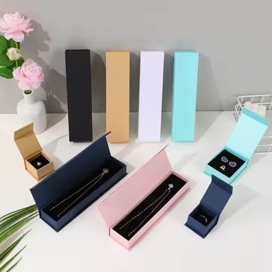 Luxury Custom Paper Jewelry Gift Box with Logo for Rings and Accessories