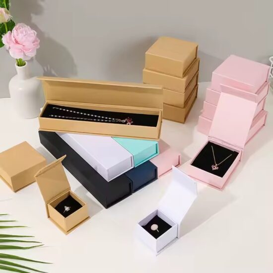 Luxury Custom Paper Jewelry Gift Box with Logo for Rings and Accessories
