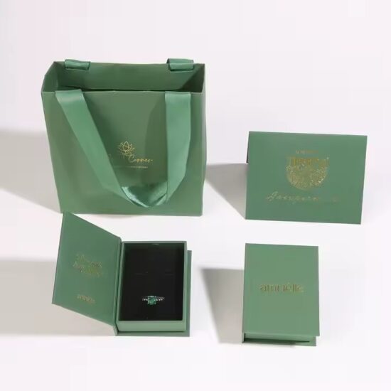 Custom Logo Paper Jewelry Box for Rings and Accessories Packaging