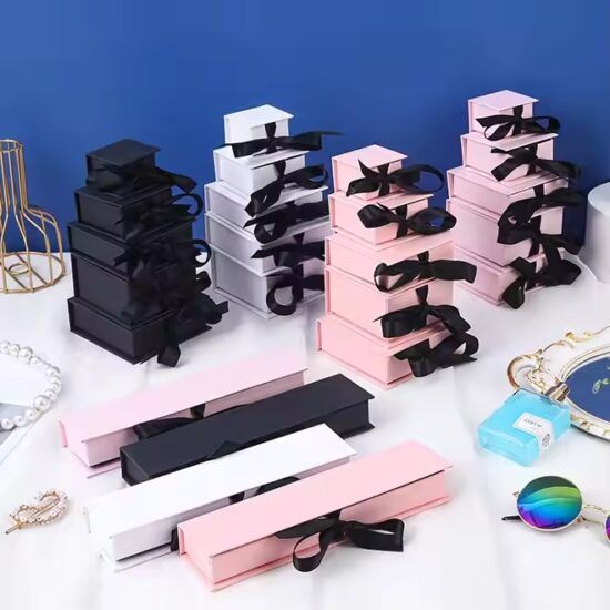 Wholesale Paper Jewelry Gift Box with Custom Logo for Rings and Earrings