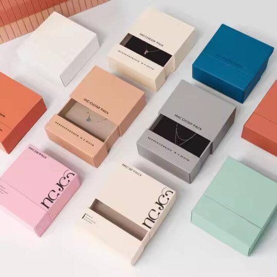 Luxury Recyclable Paper Jewelry Boxes with Eco-Friendly Materials and Elegant Finish