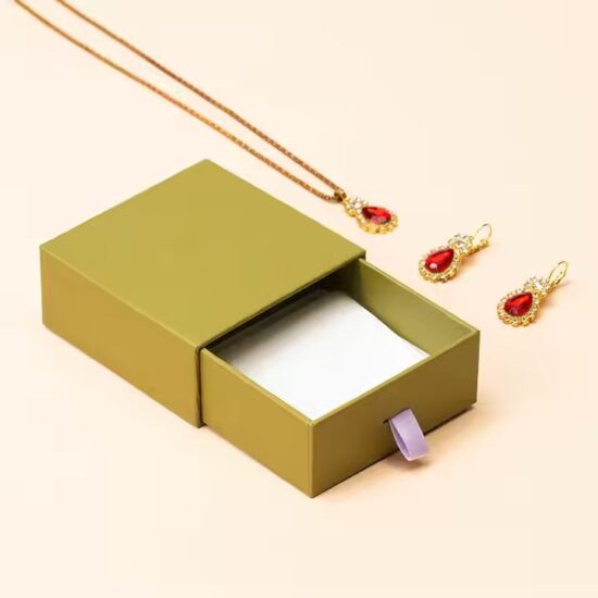 Luxury Recyclable Paper Jewelry Boxes with Eco-Friendly Materials and Elegant Finish