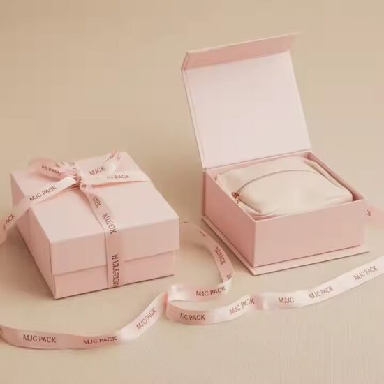 Custom Logo Luxury Paper Jewelry Boxes for Elegant Accessory Packaging