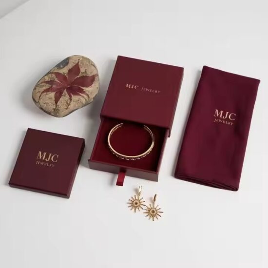 Custom Logo Luxury Paper Jewelry Boxes for Elegant Accessory Packaging