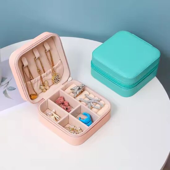 Custom Logo Portable Leather Jewelry Box for Rings and Earrings