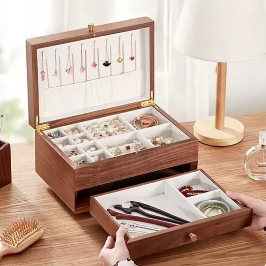 High-end wooden jewelry gift box with velvet lining and custom logo