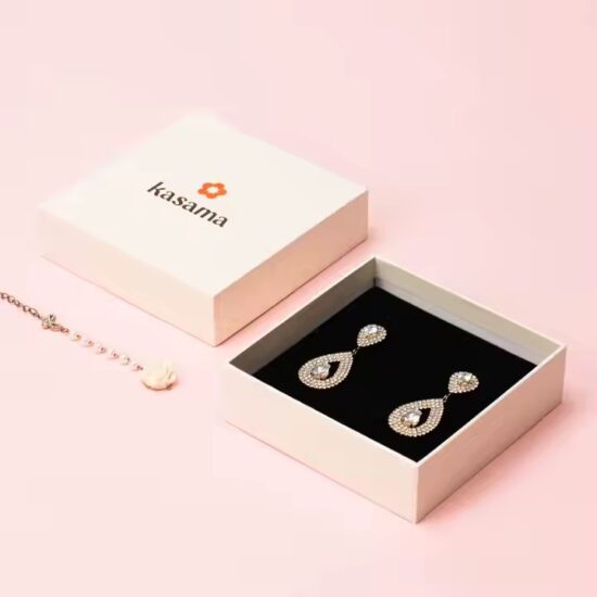 Custom Logo Paper Jewelry Boxes for Rings, Earrings, and Gift Packaging