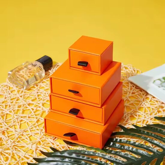 High-Quality Custom Paper Jewelry Box with Logo and Velvet Interior