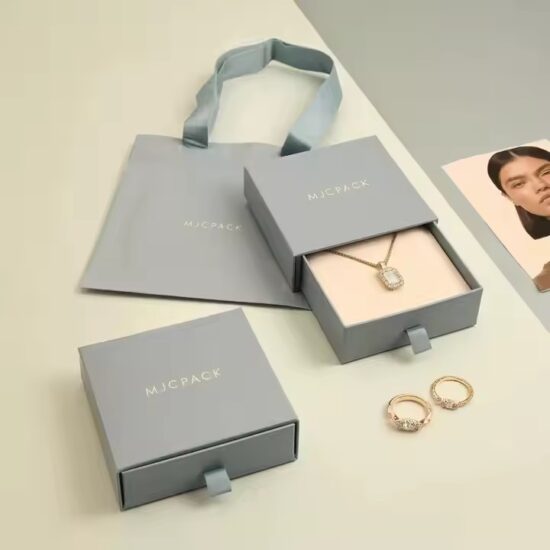 Eco-Friendly Custom Logo Recyclable Paper Jewelry Boxes for Rings and Gifts