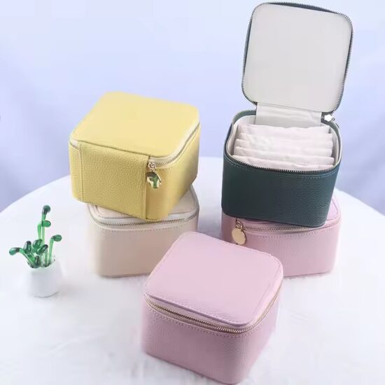 Stylish Vintage Genuine Leather Jewelry Box for Rings and Earrings 