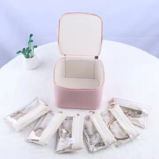 Stylish Vintage Genuine Leather Jewelry Box for Rings and Earrings 