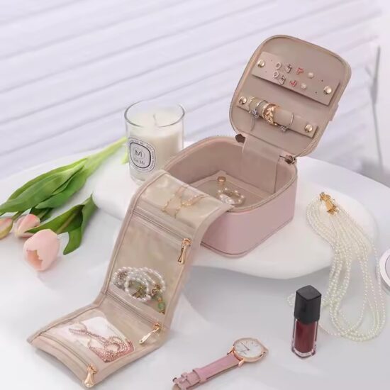 New Design Luxury Leather Travel Jewelry Box with Compartments