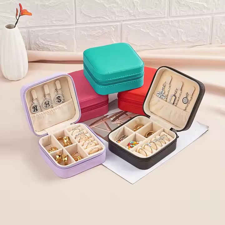 Best-Selling Cute Portable Travel Jewelry Box with Multiple Compartments