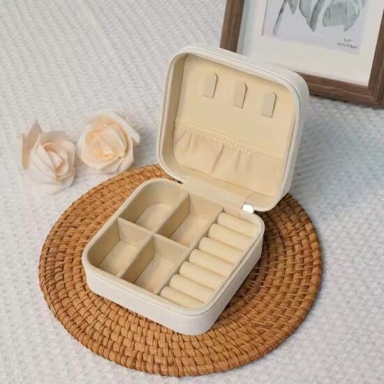 Best-Selling Cute Portable Travel Jewelry Box with Multiple Compartments