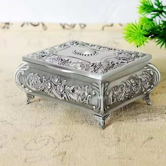 Luxury Vintage Decorative Metal Jewelry Box with Ornate Detailing