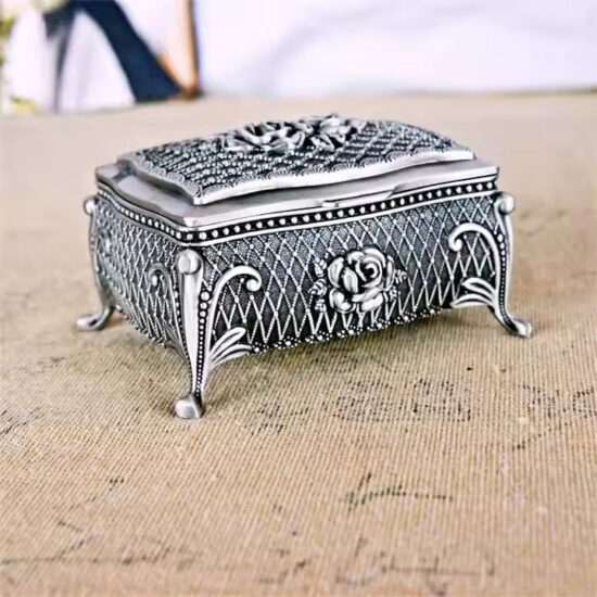 Luxury Vintage Decorative Metal Jewelry Box with Ornate Detailing