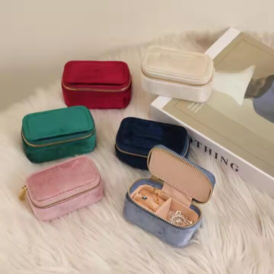 Luxury Dustproof Travel Jewelry Box with Velvet Interior