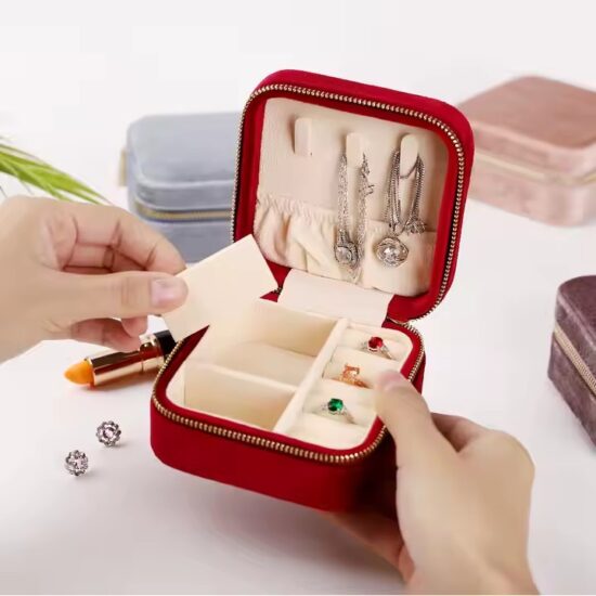 Custom Logo Portable Travel Jewelry Box with Secure Compartments