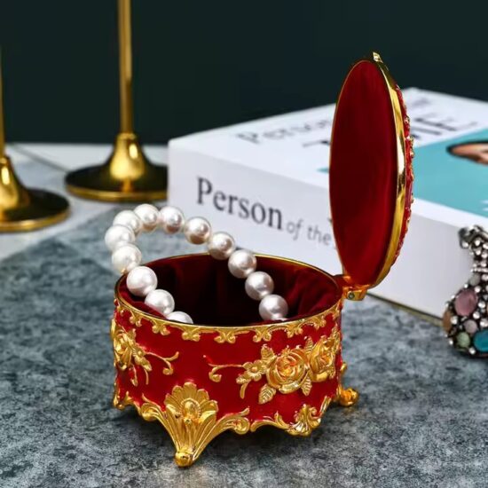 Retro Vintage Metal Jewelry Box with Decorative Engraving

