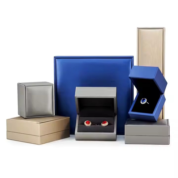 Personalized PU Leather Luxury Jewelry Box for Full Set Storage