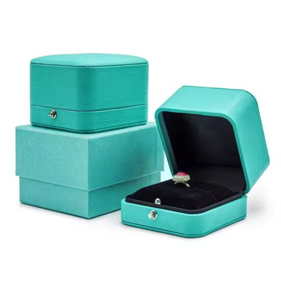 High-End Fashion PU Leather Jewelry Box with Velvet Lining