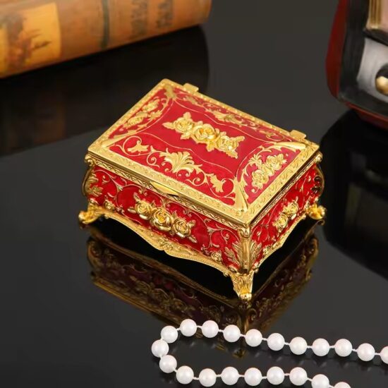 Lightweight Vintage Metal Jewelry Box with Retro Design
