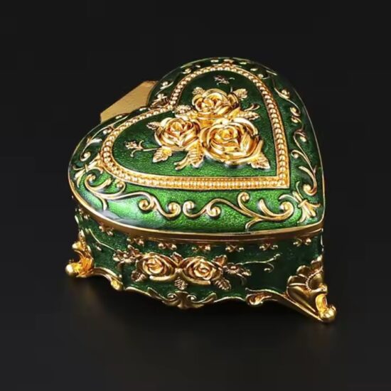 Creative Luxury Vintage Metal Jewelry Box with Engraved Lid