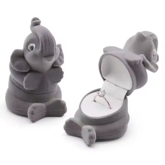 Custom colorful animal-shaped velvet jewelry box for rings