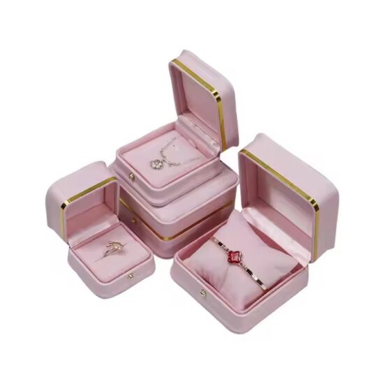 Custom Luxury PU Leather Jewelry Box with Velvet Interior
