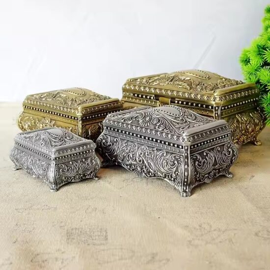 High-Quality Metal Jewelry Storage Box with Compartments