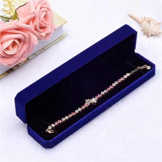 Bestselling luxury velvet jewelry gift box with custom logo