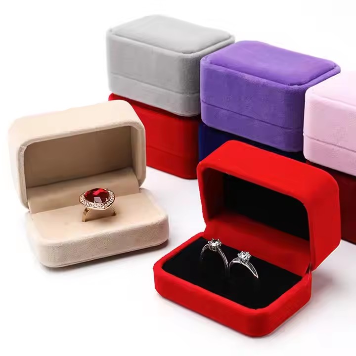 Custom velvet wedding jewelry box with logo for rings and earrings