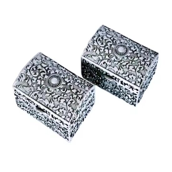 Modern Metal Jewelry Box for Women with Sleek Design