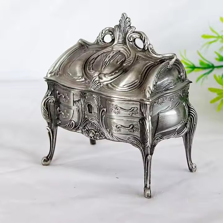 Modern Metal Jewelry Box for Women with Sleek Design