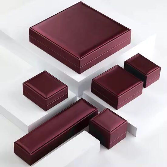 Elegant PU Leather Jewelry Box with Velvet Interior and Custom Logo