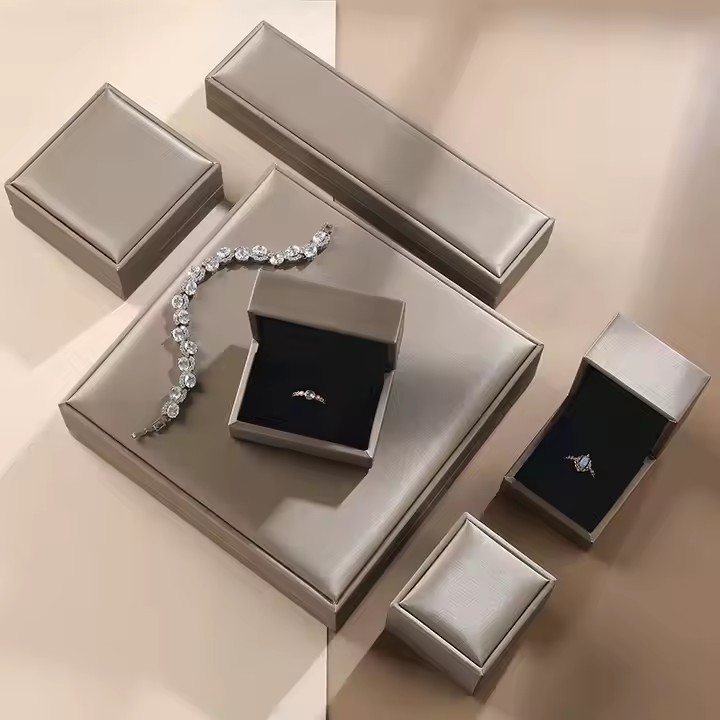 Elegant PU Leather Jewelry Box with Velvet Interior and Custom Logo