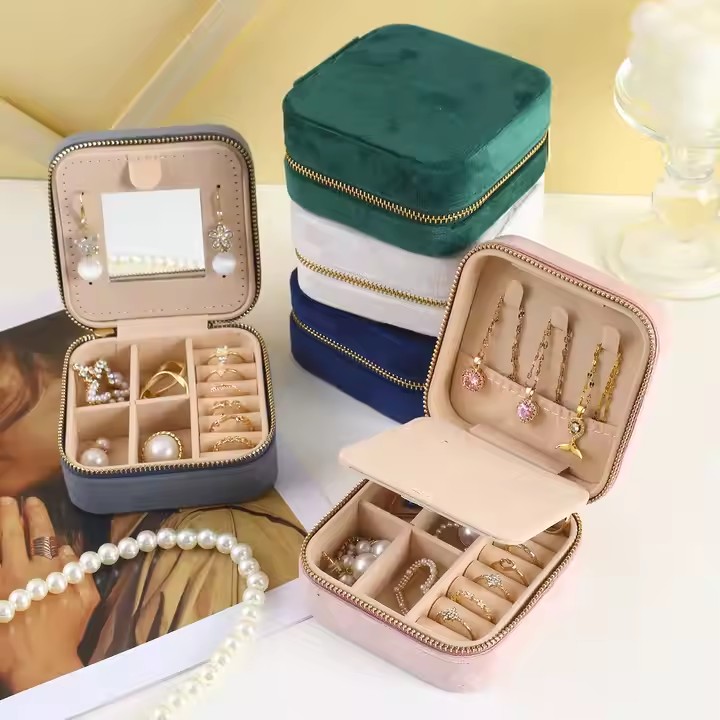 Custom logo zipper velvet jewelry box for elegant storage