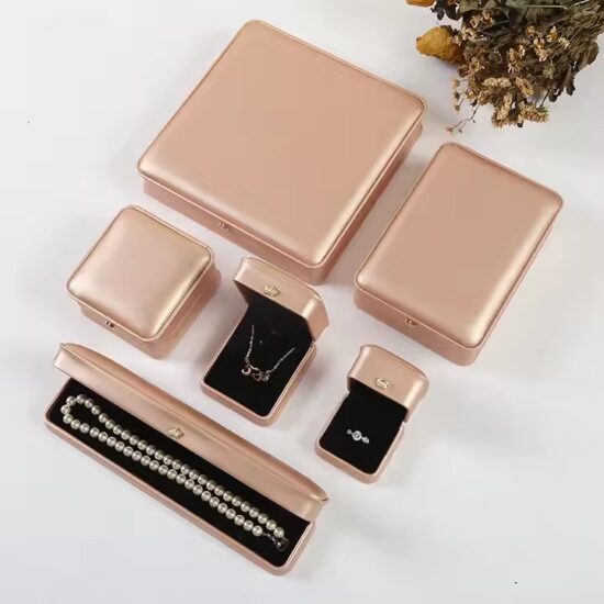 Custom PU Leather Jewelry Box for Full Set Storage