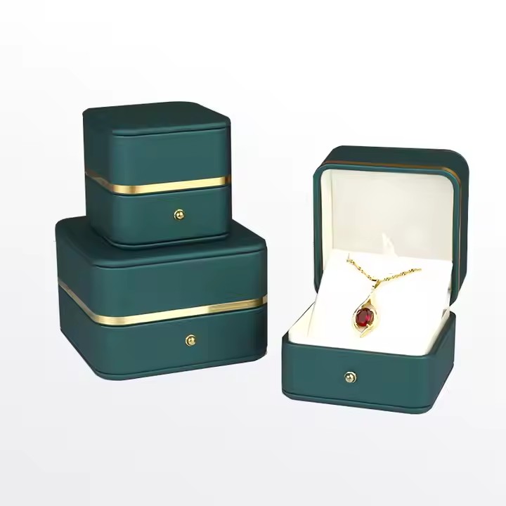 Custom Logo PU Leather Luxury Jewelry Box for Storage