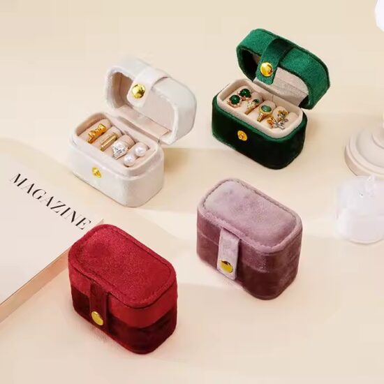 Small colorful travel velvet jewelry box with custom logo

