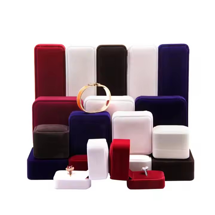 Custom velvet travel jewelry organizer box for wholesale