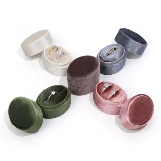 Fashionable velvet jewelry box with custom logo and elegant interior