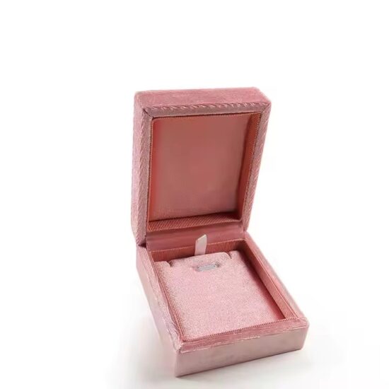 Fashionable velvet jewelry box with custom logo and elegant interior
