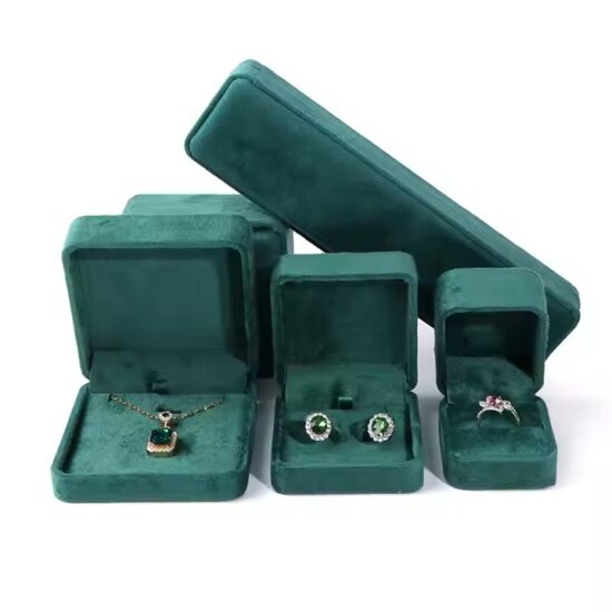 Luxury velvet jewelry box with custom logo and foam insert